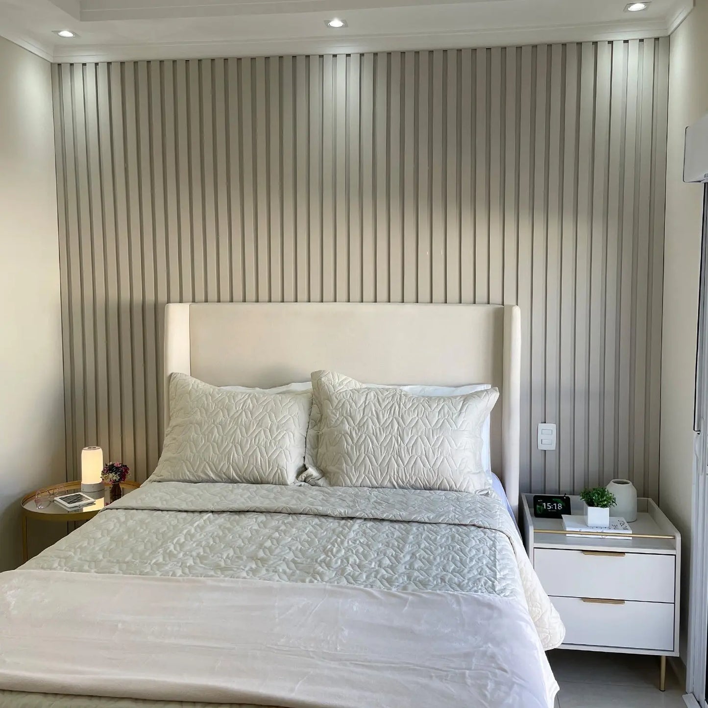 Reembalado - Cabeceira King Estofada Liya 208 cm - Linho Off White