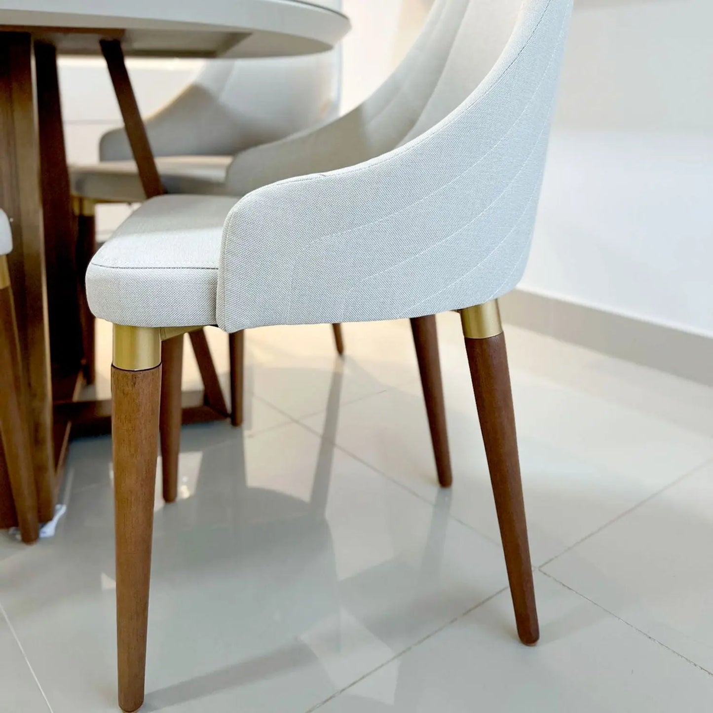 Reembalado - Cadeira Evelyn Linho - Off White - Dourado - Natural