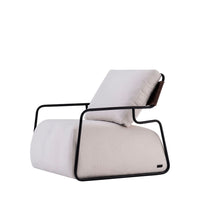 Reembalado - Poltrona Bernard Bouclê Off White c/ Metal Preto